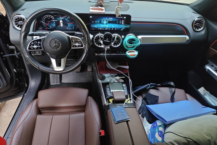奔驰GLB 2021款 GLB 200 时尚型中控内饰7002