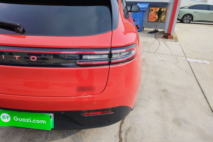 鸿蒙智行 问界M5 2024款 增程 Max RS 四驱高阶智驾版车身外观6006