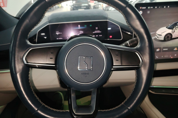 极氪001 2022款 长续航双电机 WE版局部细节13