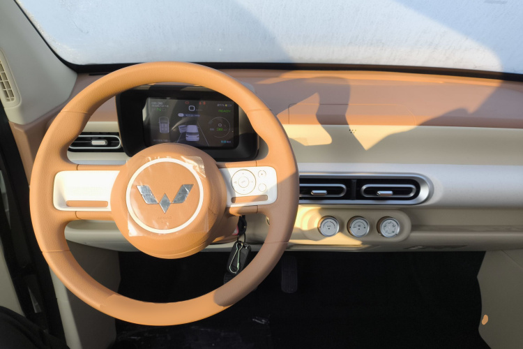 五菱汽车 宏光MINIEV 2024款 第三代 215km 青春版中控内饰7002