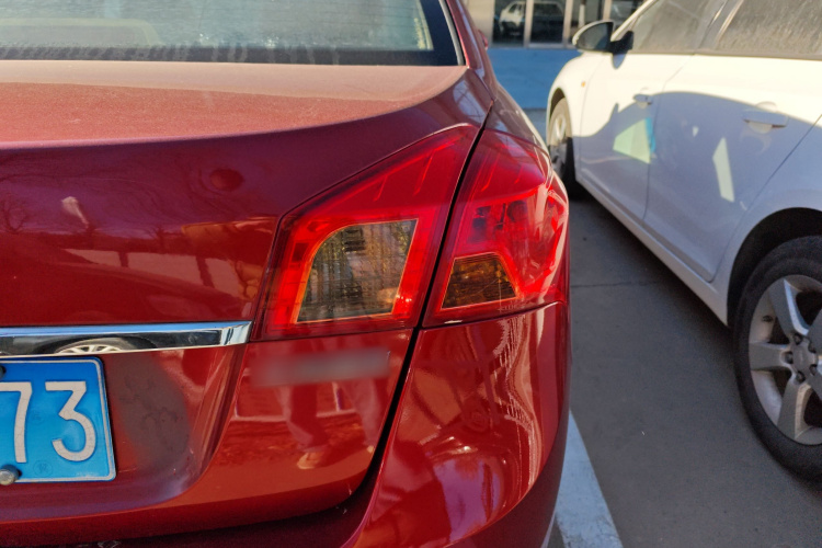 别克 凯越 2013款 1.5L 手动经典型车身外观9