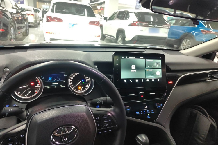 丰田 凯美瑞 2023款 2.0G 豪华版中控内饰7002