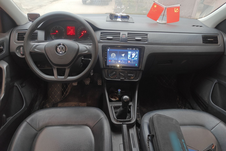 大众 桑塔纳 2016款 1.4L 手动风尚版中控内饰12