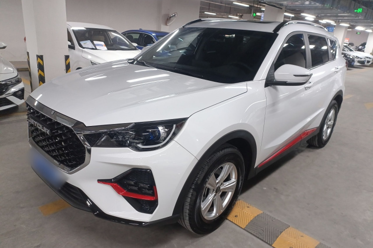 捷途X70 2023款 1.5T 手动超越版 7座车身外观1