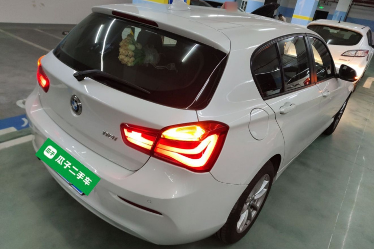 宝马1系(进口) 2015款 118i 领先型车身外观6005