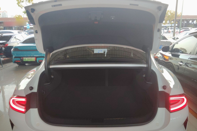 小米汽车 小米SU7 2024款 四驱超长续航高阶智驾Max版机舱底盘23