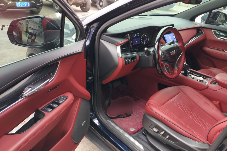 凯迪拉克XT5 2021款 2.0T 两驱豪华型中控内饰20