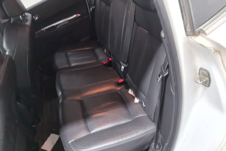 标致3008 2013款 1.6THP 自动至尚版中控内饰21