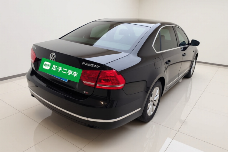 大众 帕萨特 2015款 1.8TSI DSG尊荣版车身外观7