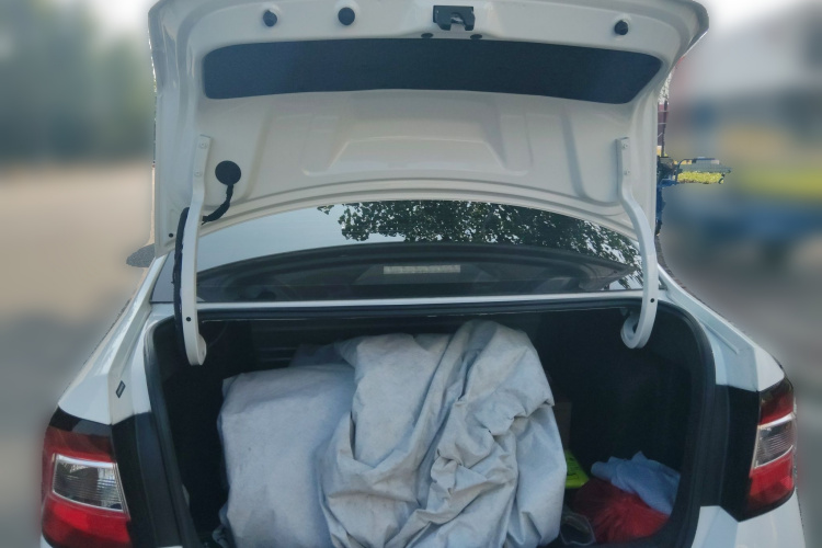 斯柯达 昕锐 2019款 改款 1.5L 手动标准版 国VI中控内饰23