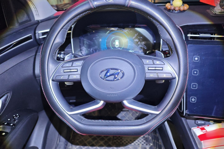 现代 2023款 途胜L 1.5T 自动两驱DLX豪华版局部细节13