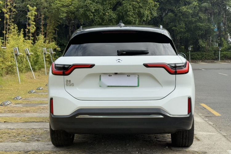 蔚来ES6 2020款 455KM 运动版车身外观6