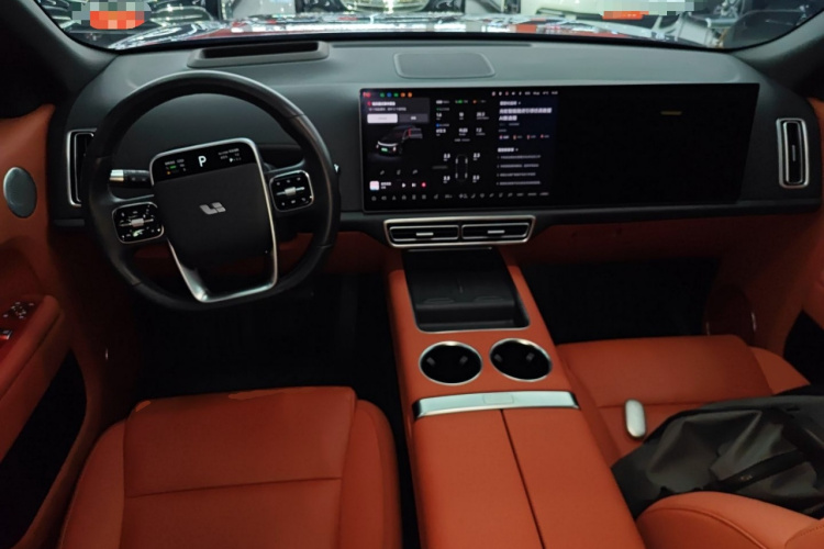 理想汽车 理想L8 2024款 Max中控内饰7002