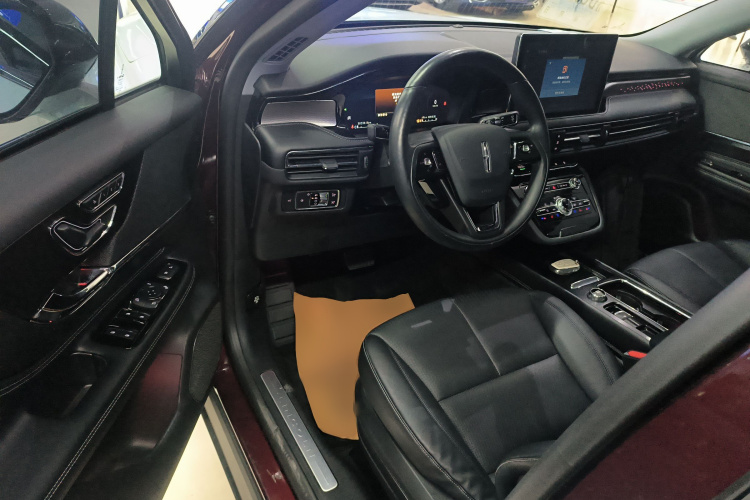 林肯 冒险家 2022款 2.0T 两驱尊享版中控内饰20