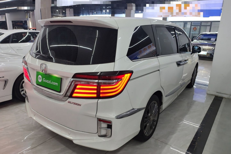 本田 艾力绅 2016款 2.4L 豪华版车身外观7