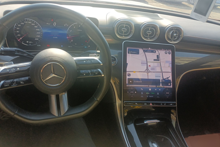 奔驰C级 2023款 改款二 C 260 L 运动版中控内饰7002