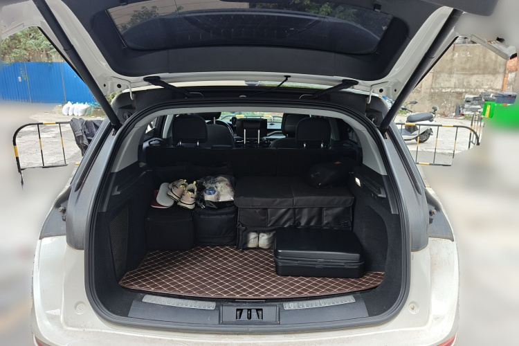 林肯 冒险家 2022款 2.0T 两驱尊享版局部细节23