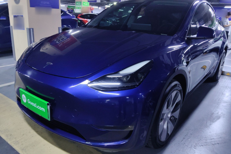特斯拉 Model Y 2021款 标准续航后驱版车身外观1