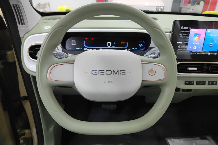 吉利银河 2025款 210km 熊猫骑士局部细节13