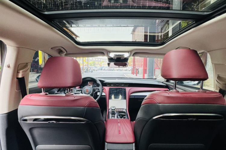 红旗H5 2023款 2.0T 自动智联旗畅版局部细节9003