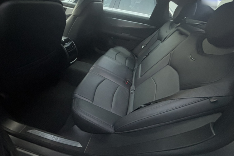 凯迪拉克CT6 2023款 28T 风尚型中控内饰7003