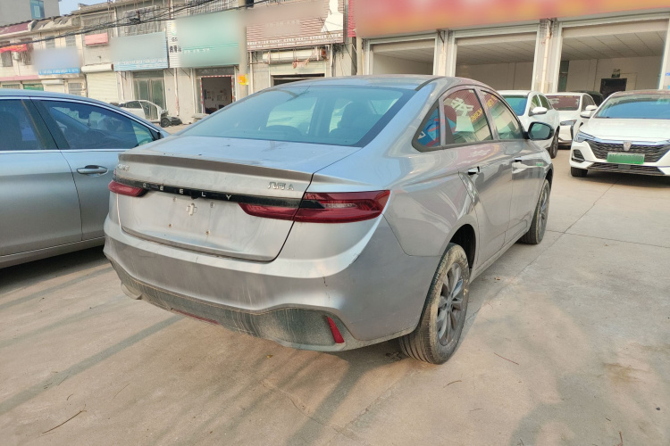 吉利几何A 2024款 410KM 出行版车身外观7