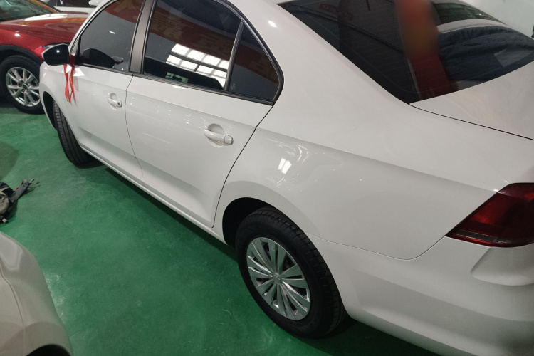 大众 桑塔纳 2021款 1.5L 手动风尚版车身外观4