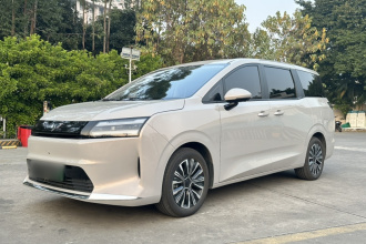 五菱汽车 星光730新能源 2025款 纯电 500km 豪华型