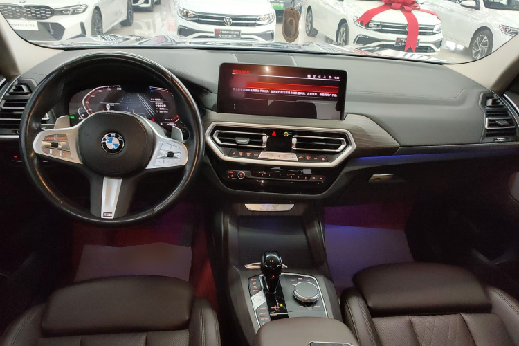 宝马X3 2023款 改款 xDrive30i 领先型 M曜夜套装中控内饰12