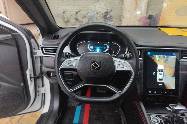 思皓A5 2022款 1.5T CVT青春版中控内饰13