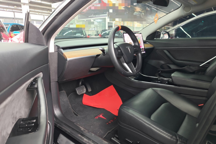 特斯拉 Model 3 2020款 改款 长续航后轮驱动版中控内饰7003