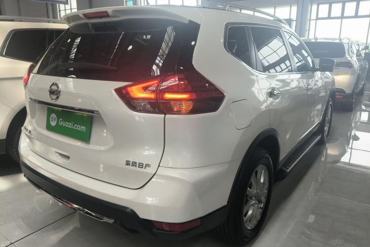 日产 奇骏 2023款 经典 2.0L 两驱智联臻享版车身外观6005