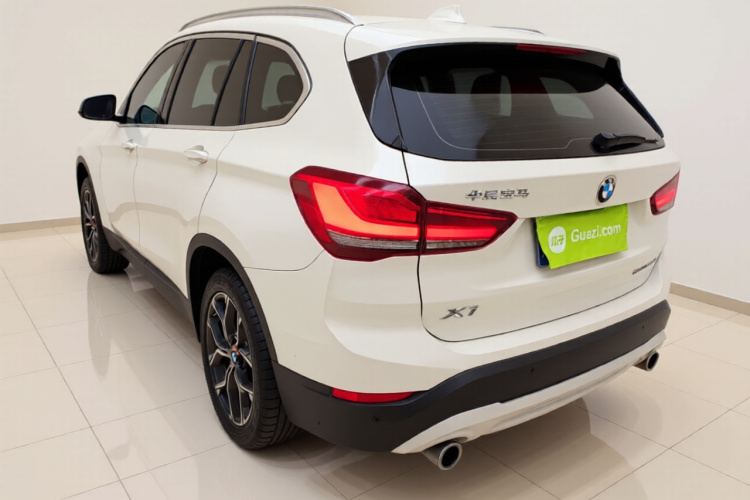 宝马X1 2022款 sDrive25Li 领先型车身外观5