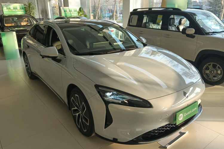 宝骏享境 2025款 纯电 600km豪华版车身外观3