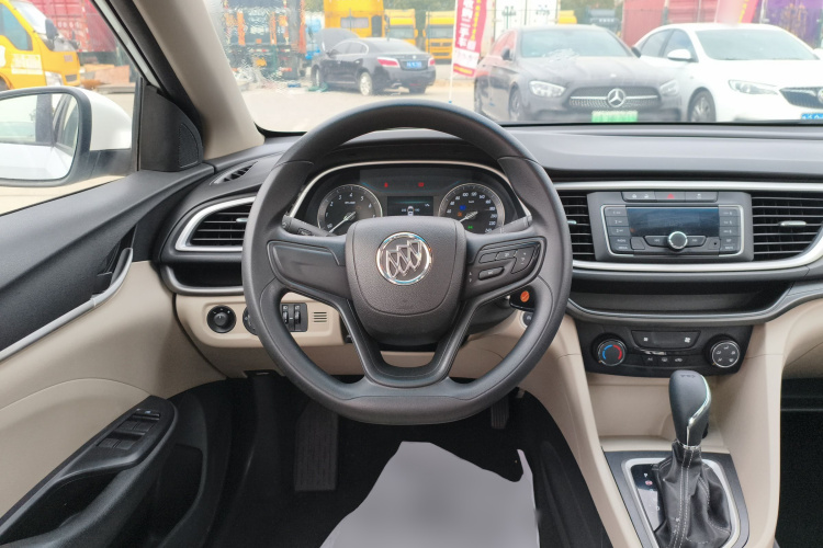 别克 英朗 2016款 15N 自动精英型中控内饰13