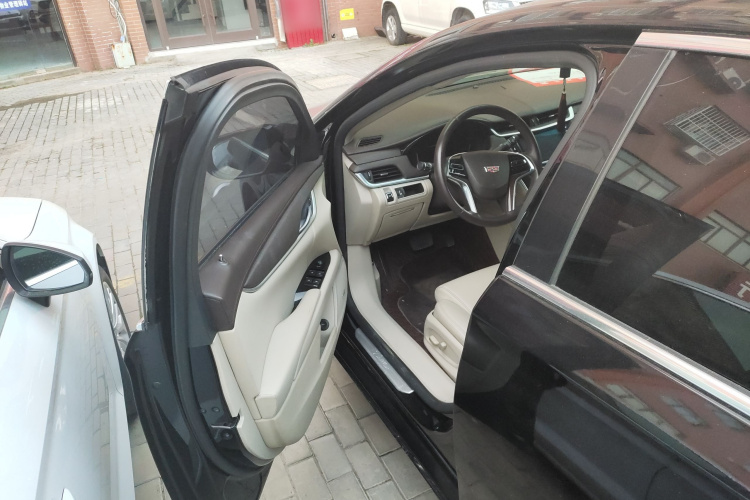 凯迪拉克XTS 2017款 28T 技术型中控内饰7003