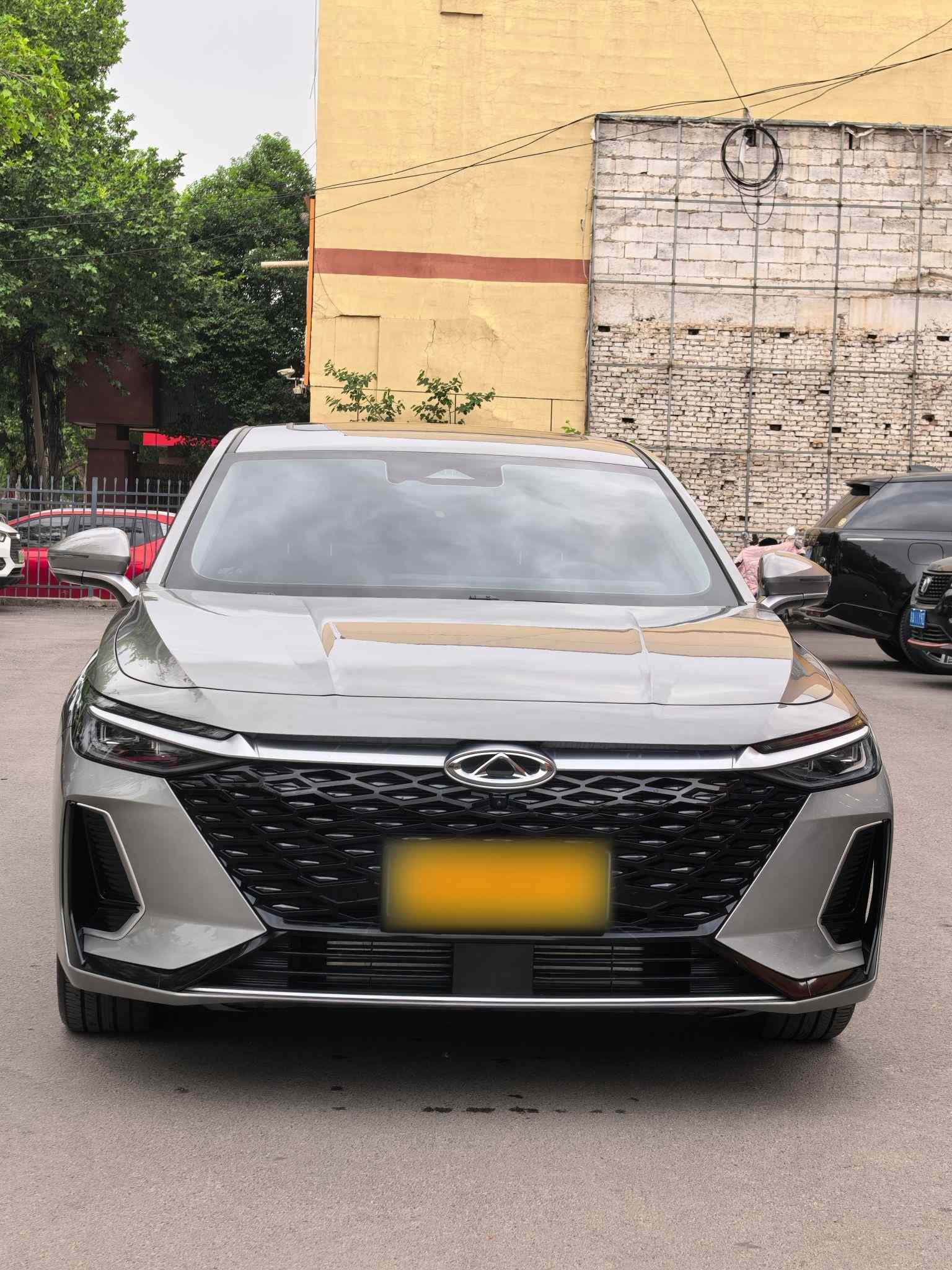 奇瑞 艾瑞泽8 2025款 1.6T DCT睿(2)