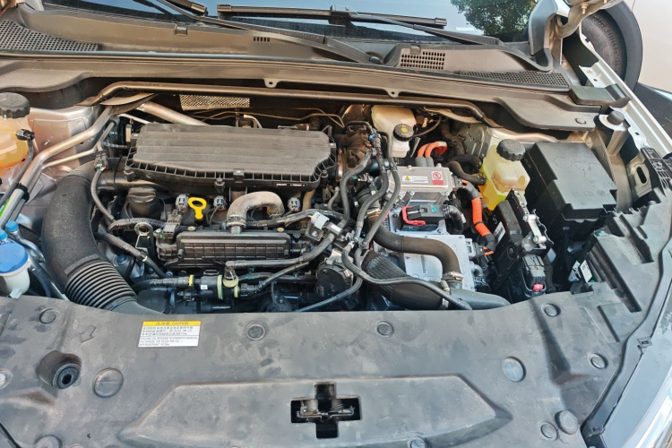 东风风神 皓瀚 2023款 DH-i 1.5T 尊贵版机舱底盘24