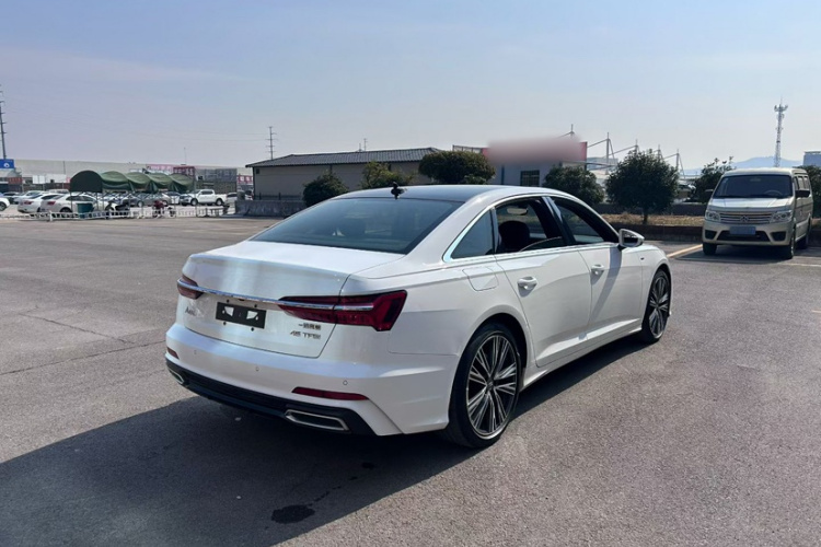 奥迪A6L 2021款 45 TFSI 臻选动感型车身外观6006