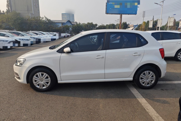 大众 Polo 2016款 1.4L 自动风尚型车身外观4