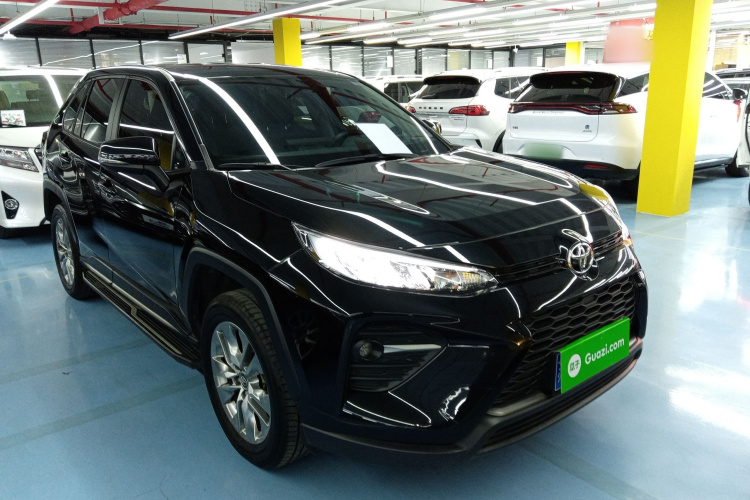 丰田 威兰达 2023款 2.0L CVT两驱领先版车身外观3