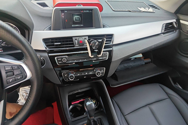 宝马X1 2019款 sDrive18Li 时尚型局部细节16