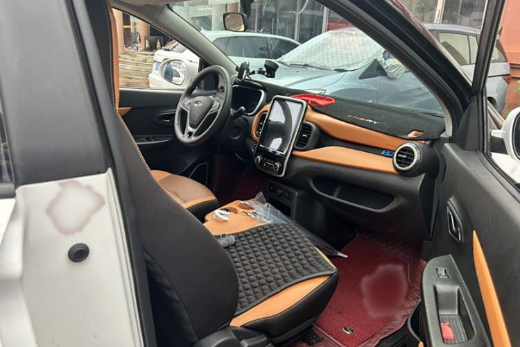 奇瑞新能源 小蚂蚁 2018款 400 4座智享版中控内饰7005