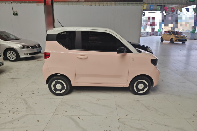 五菱汽车 宏光MINIEV 2021款 马卡龙臻享款 磷酸铁锂车身外观6002