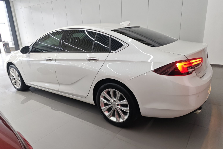 别克 君威 2024款 28T 纵享版车身外观6003