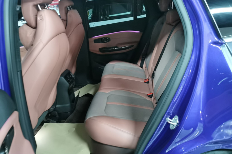 蔚来EC6 2020款 605KM 运动版中控内饰7004