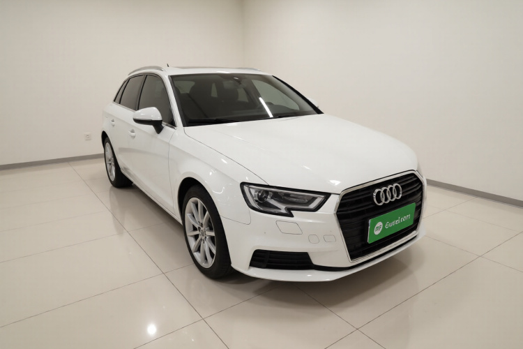 奥迪A3 2017款 Sportback 35 TFSI 进取型车身外观3