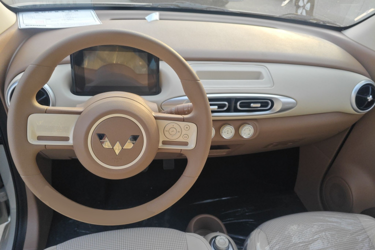 五菱汽车 宏光MINIEV 2025款 四门版 进阶款中控内饰13