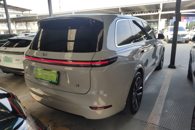 理想汽车 理想L9 2022款 Max车身外观7