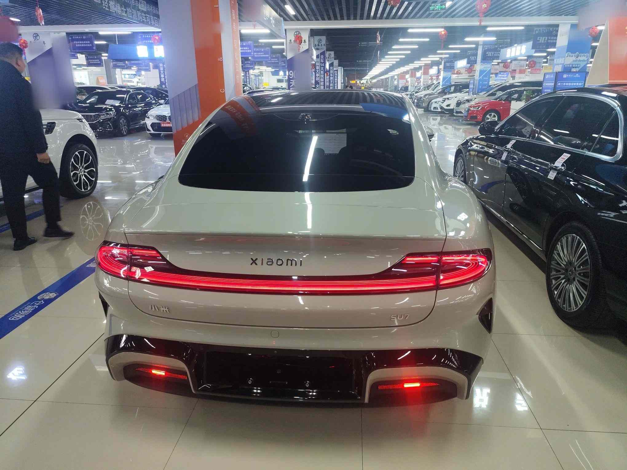 小米汽车 小米SU7 2024款 后驱长续航智驾版(4)